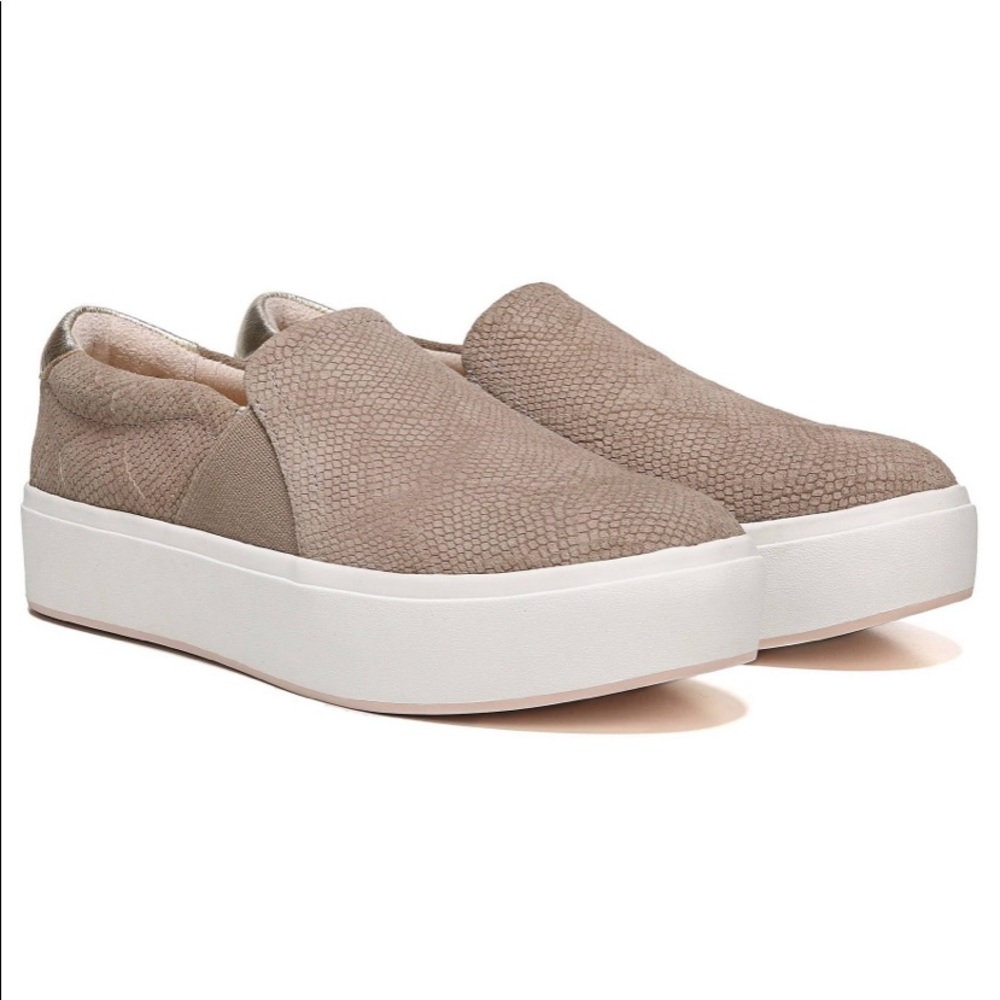 Dr. Scholl’s Sneaker
